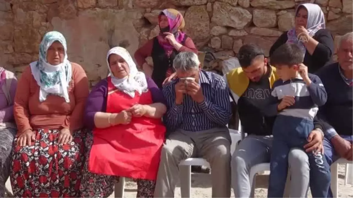 Son dakika haberi! AFYONKARAHİSAR - Kazada yaşamını yitiren öğrencilerin hayalleri yarım kaldı