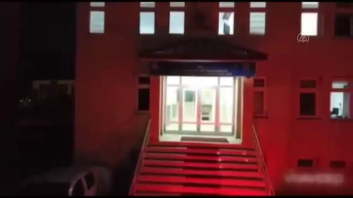 Bir evde 1 ton 630 kilo kıyılmış kaçak tütün ele geçirildi