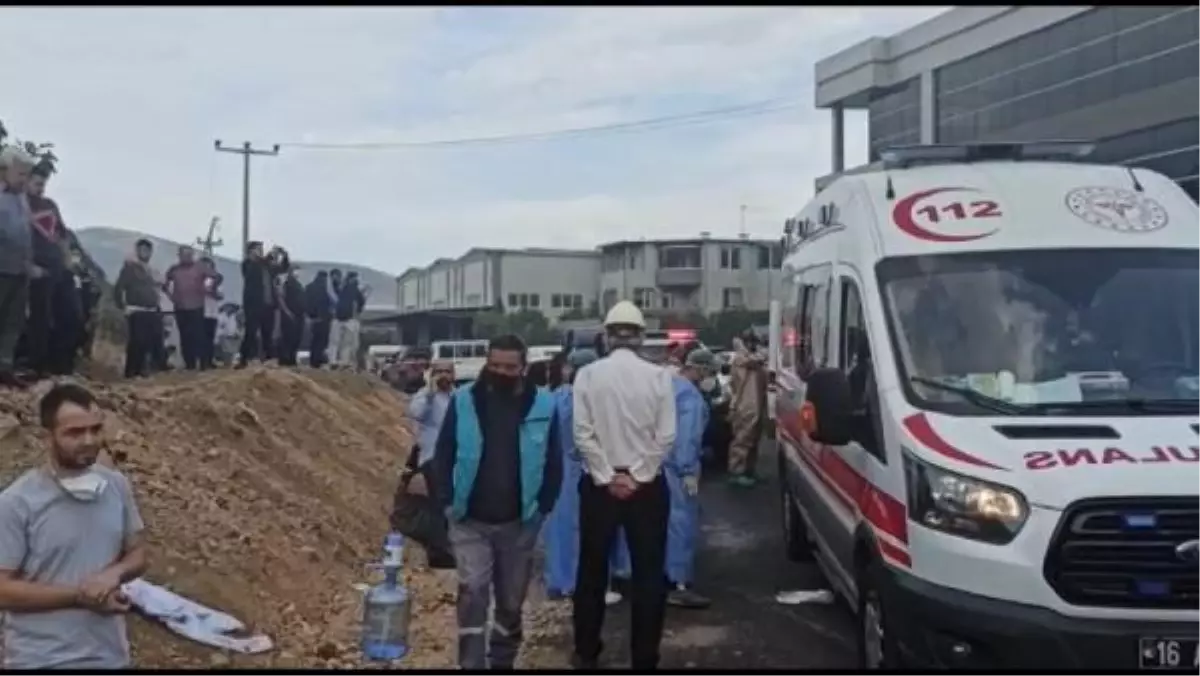 Son dakika haberleri | Bursa\'da fabrikada patlama: 1 ölü, 6 yaralı (2)