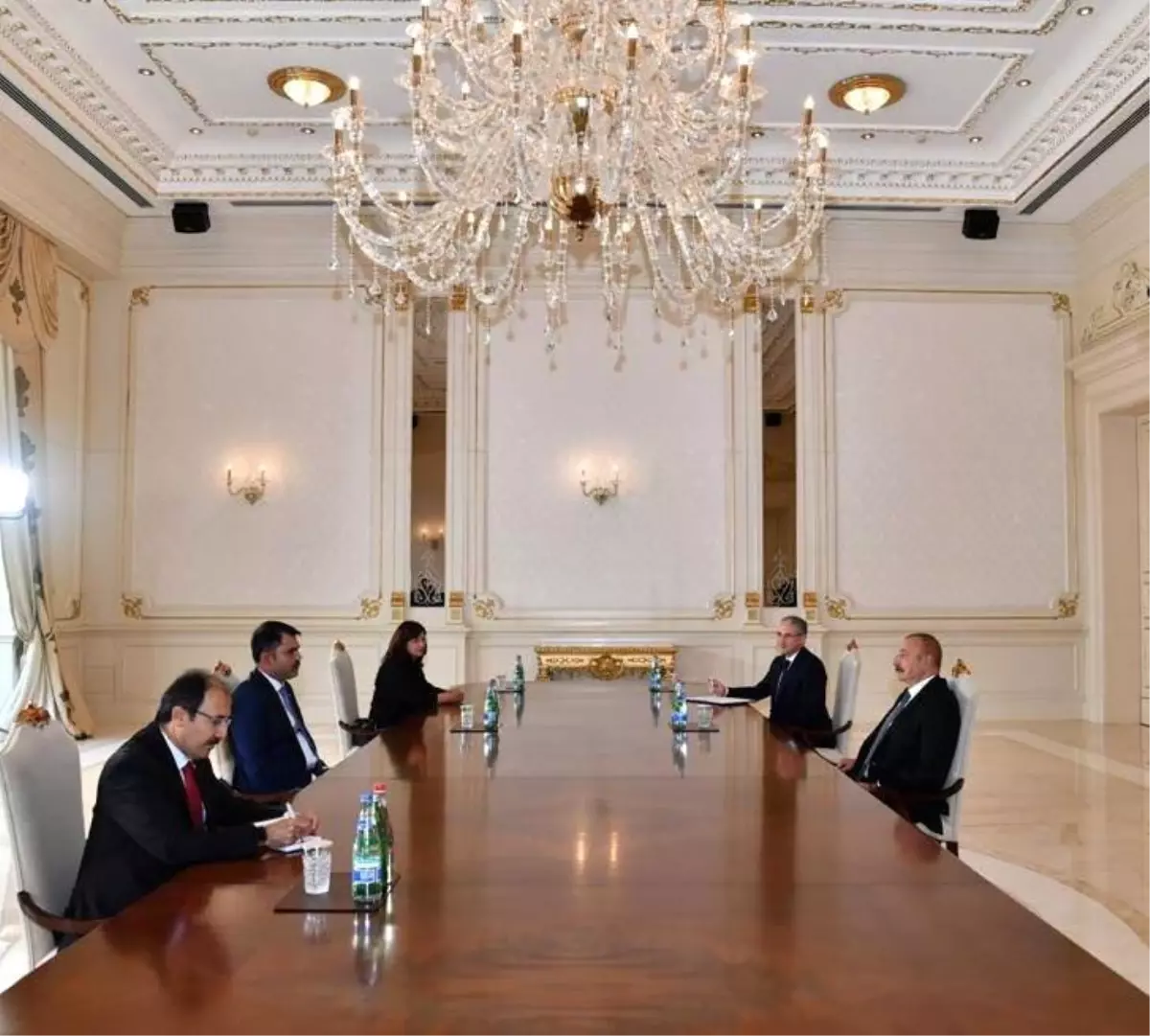 Çevre, Şehircilik ve İklim Değişikliği Bakanı Kurum, Aliyev tarafından kabul edildi