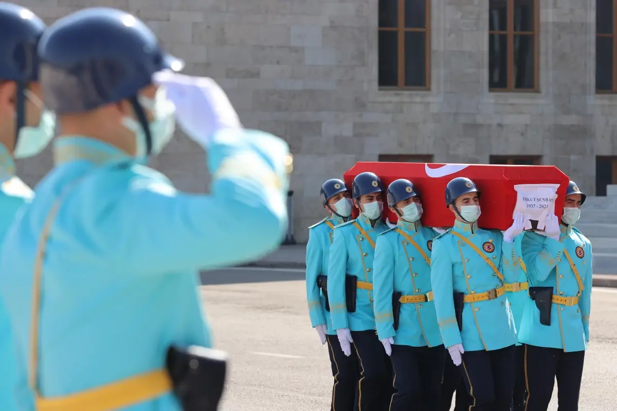 Eski milletvekili Erkut Şenbaş için TBMM\'de tören