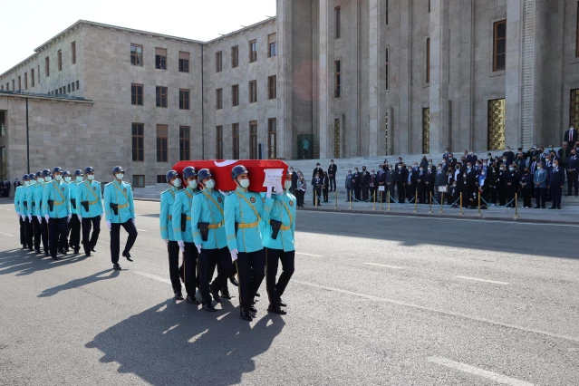 Eski İzmir Milletvekili Erkut Şenbaş için TBMM'de cenaze töreni düzenlendi