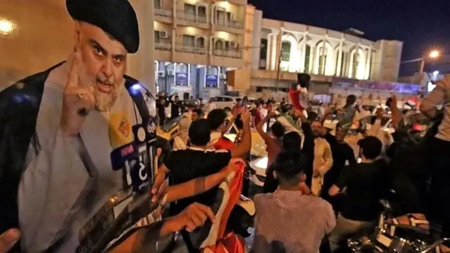 Irak'ta seçimin ilk sonuçlarına göre Şii din adamı Sadr'ın partisi en fazla oyu aldı