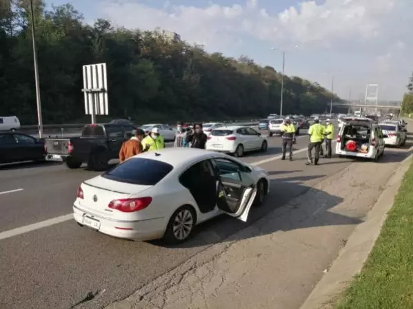 İstanbul'da çakarlı araç denetimi