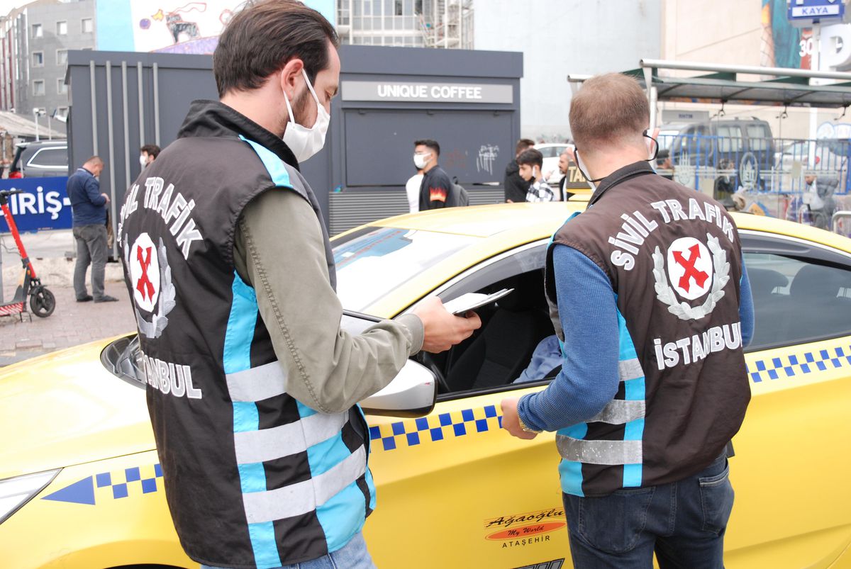 İstanbul\'da taksi denetimleri sürüyor