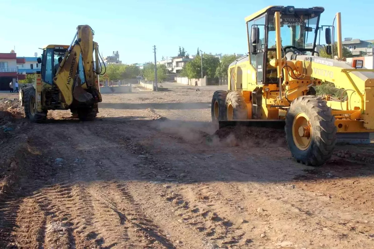 Kahta\'da ikinci kapalı semt pazarı yapılıyor