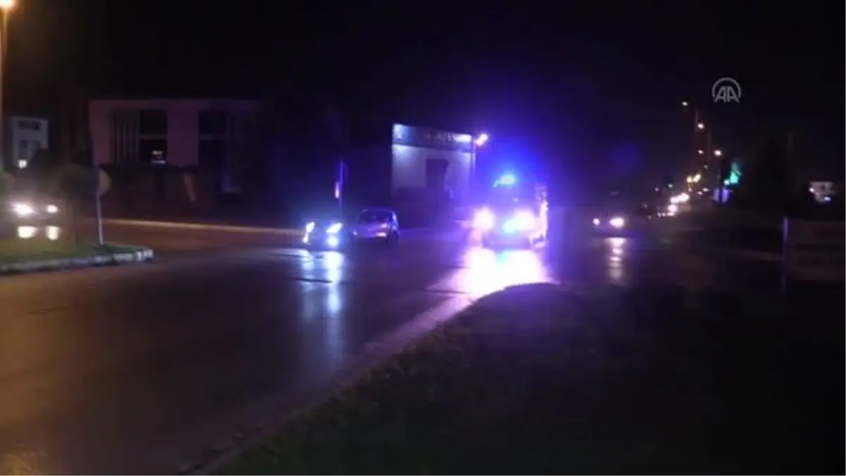 Kamyonla otomobilin çarpışması sonucu 2 kişi yaralandı