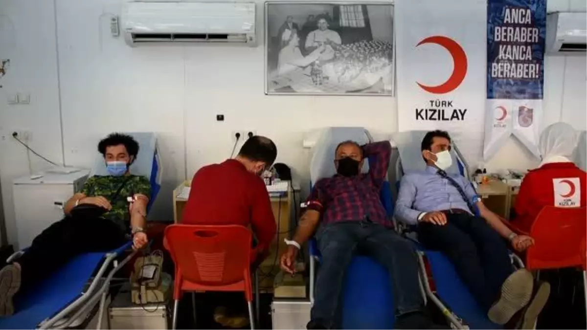 Kan bağışında bulunacak 1461 kişiye Trabzonspor forması hediye edilecek