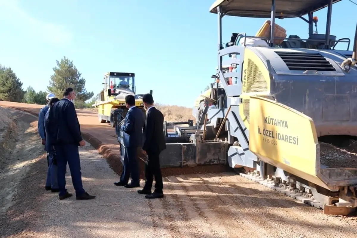 Kaymakam Alkan yol yapım çalışmalarını yerinde inceledi