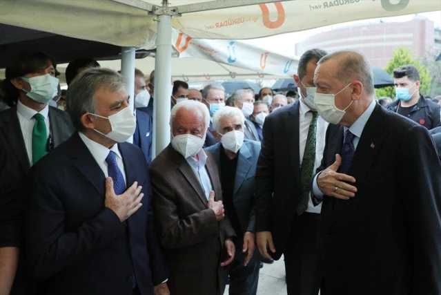 Milletvekili İsmet Uçma'nın cenaze töreninde Cumhurbaşkanı Erdoğan, Abdullah Gül ile selamlaştı