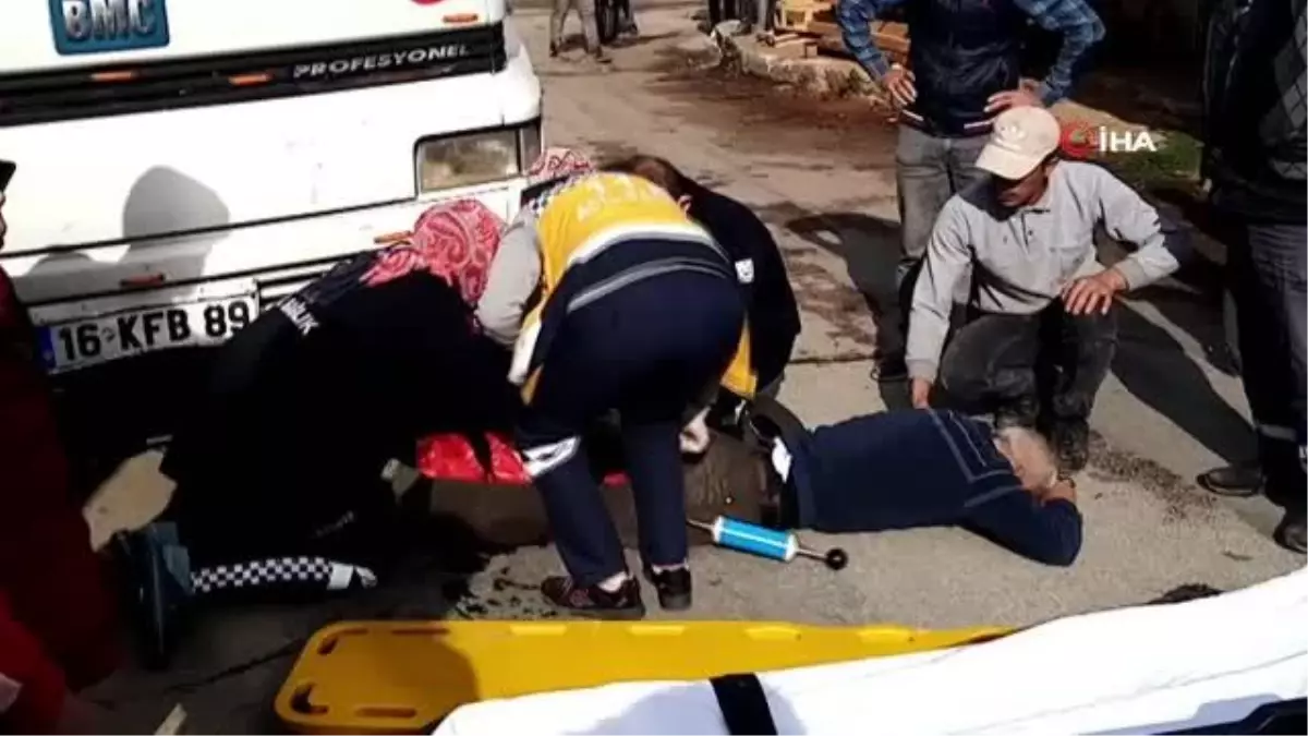 Tomruk altında kalan adamın bacağı koptu