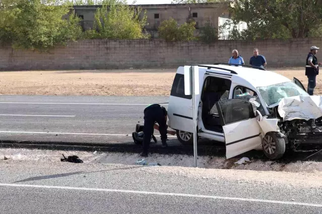 Traktörün ikiye bölündüğü feci kazada 1 kişi öldü, 3 kişide yaralandı