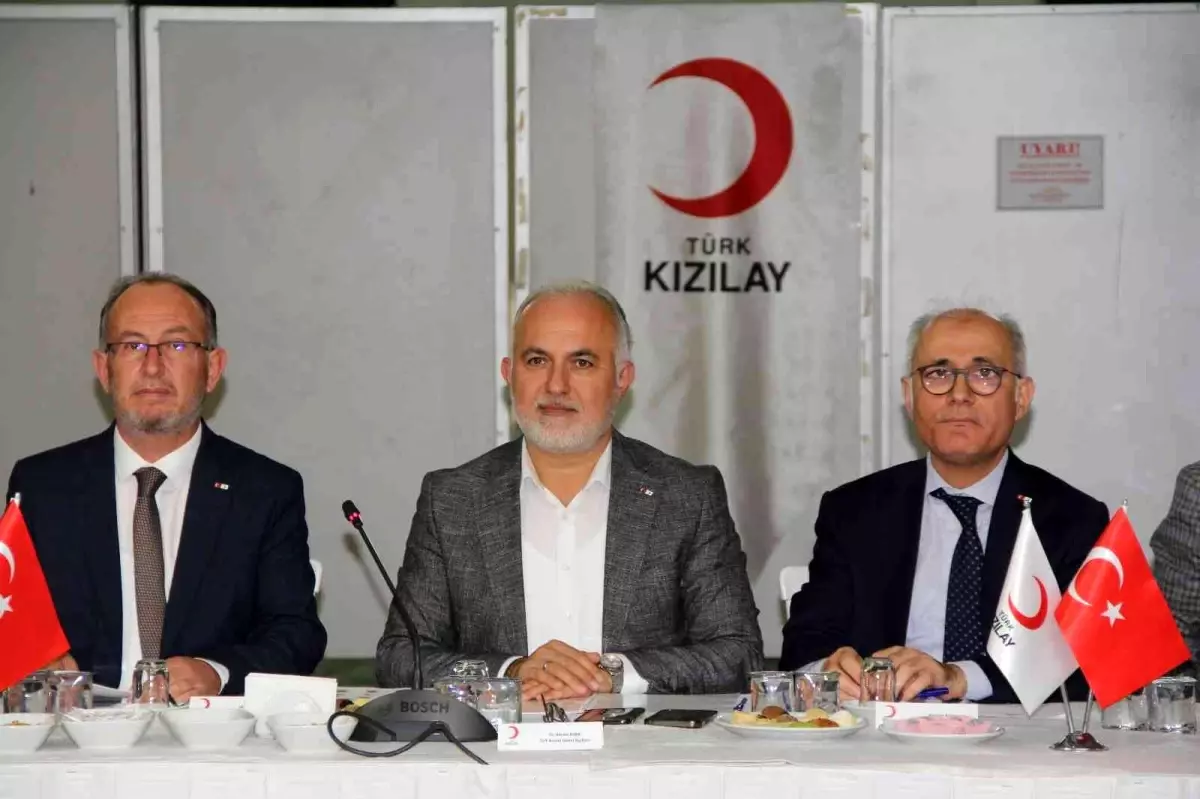 Türk Kızılayı Başkanı Dr. Kerem Kınık: "Milletimizin her geçen gün Kızılay\'a olan güvenini artırıyor. Kızılay\'ı her geçen gün daha da büyütüyor"