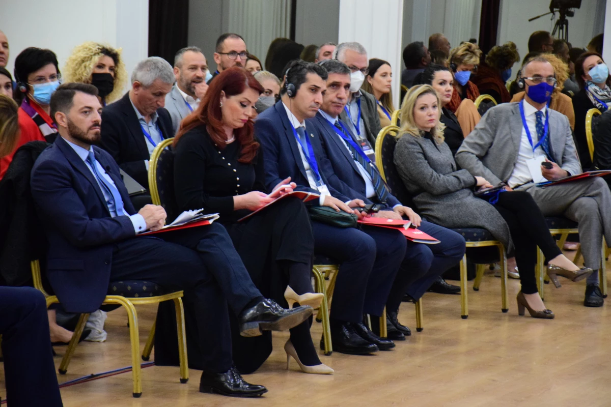 Son dakika haberi... Arnavutluk\'ta "Görsel-İşitsel Medyalarda Çocukların Korunması" konferansı düzenlendi