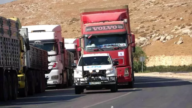 BM'den İdlib'e 103 tır yardım gönderildi