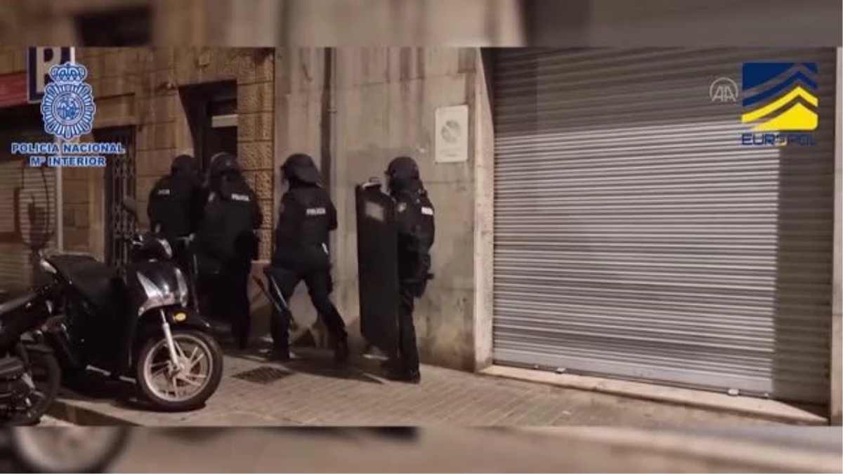İspanya\'da DEAŞ üyesi olmakla suçlanan Cezayir vatandaşı 5 kişi yakalandı