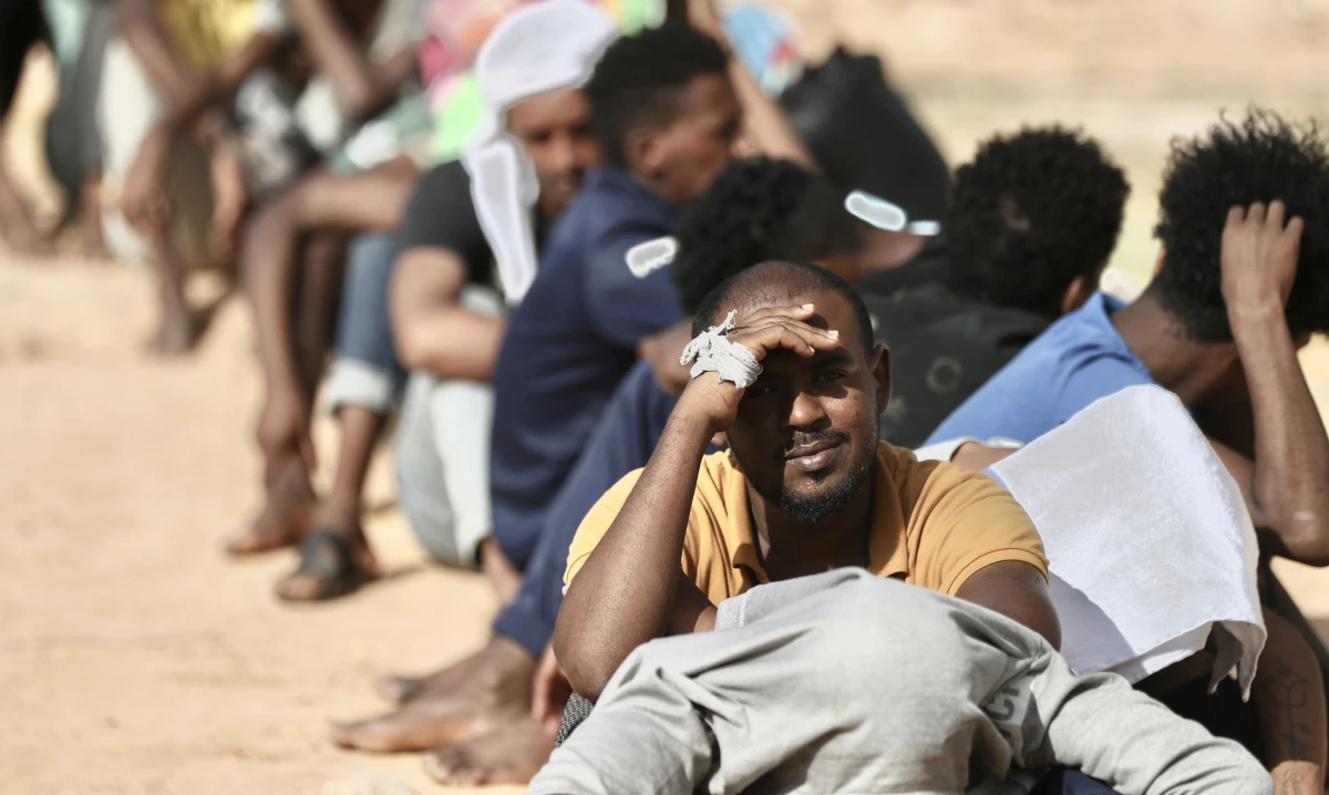 Libya\'da barınma merkezlerinde hak ihlallerine maruz kalan göçmenler ülkeden güvenli çıkış istiyor