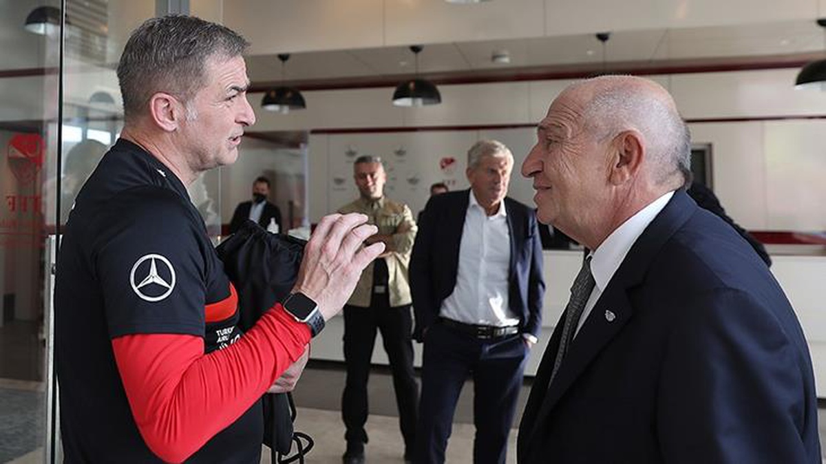 Milli Takım\'da Alman disiplini! Stefan Kuntz, TFF Başkanı ve yöneticilere soyunma odası yasağı getirdi