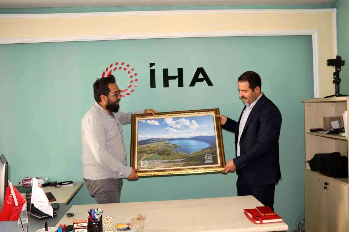 Tatvan Belediye Başkanı Mehmet Emin Geylani\'den İHA\'ya ziyaret