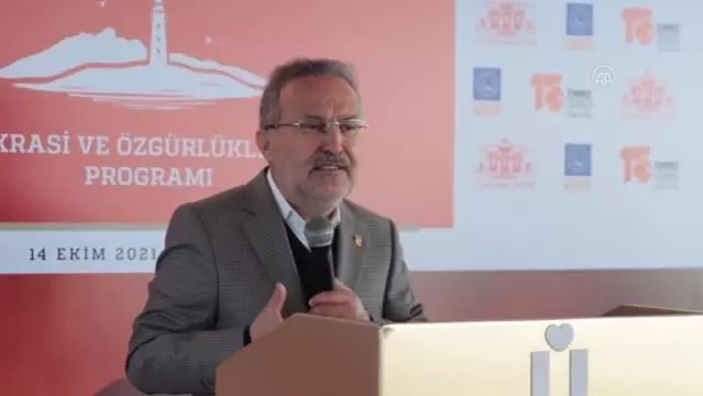 15 Temmuz gazileri ve şehit yakınları Demokrasi ve Özgürlükler Adası'nı ziyaret etti