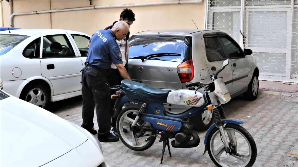 Acemi hırsız, çevre esnafından yardım isteyince yakayı ele verdi