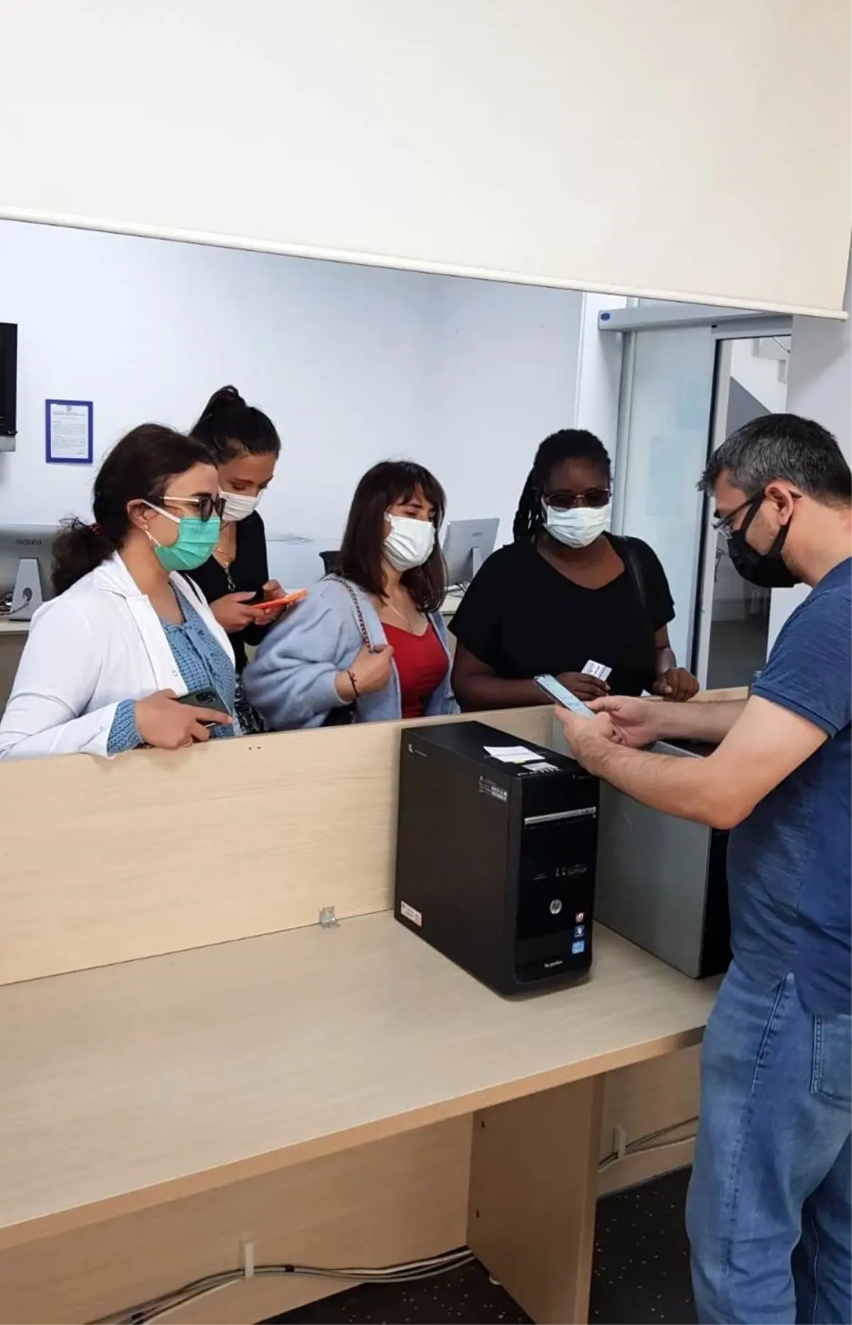 ADÜ Bilgi İşlem Daire Başkanlığı\'ndan öğrencilere bileşim desteği