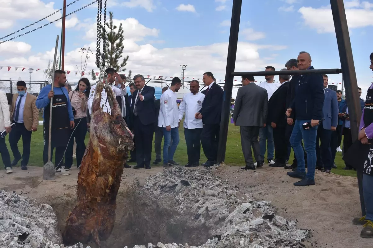 AFYONKARAHİSAR - 3. Uluslararası Turizm ve Lezzet Festivali başladı