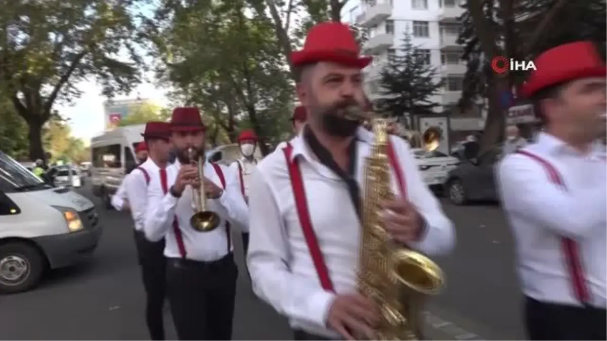 Ankara\'nın başkent oluşunun yıl dönümü Çankaya\'da kutlandı