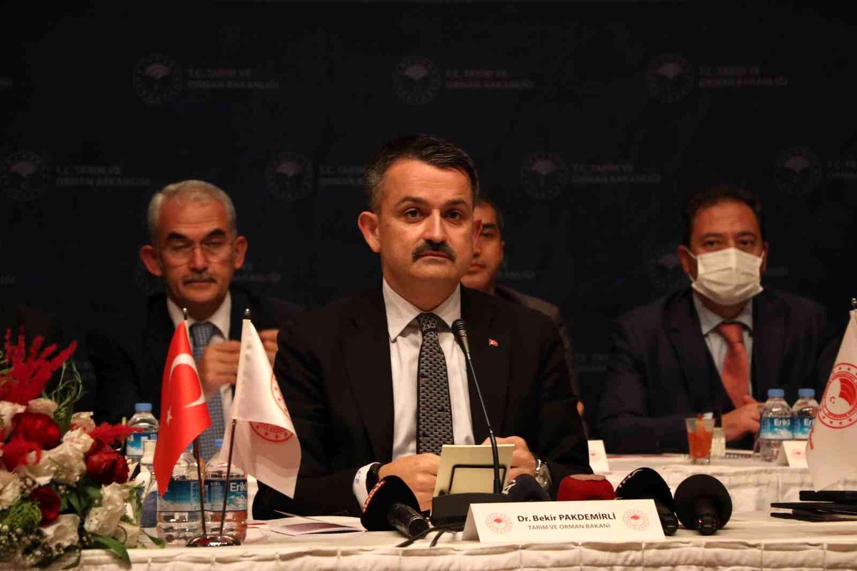 Son Dakika | Bakan Pakdemirli: "Mersin son 19 yılda üretimini 9 misli artırdı"
