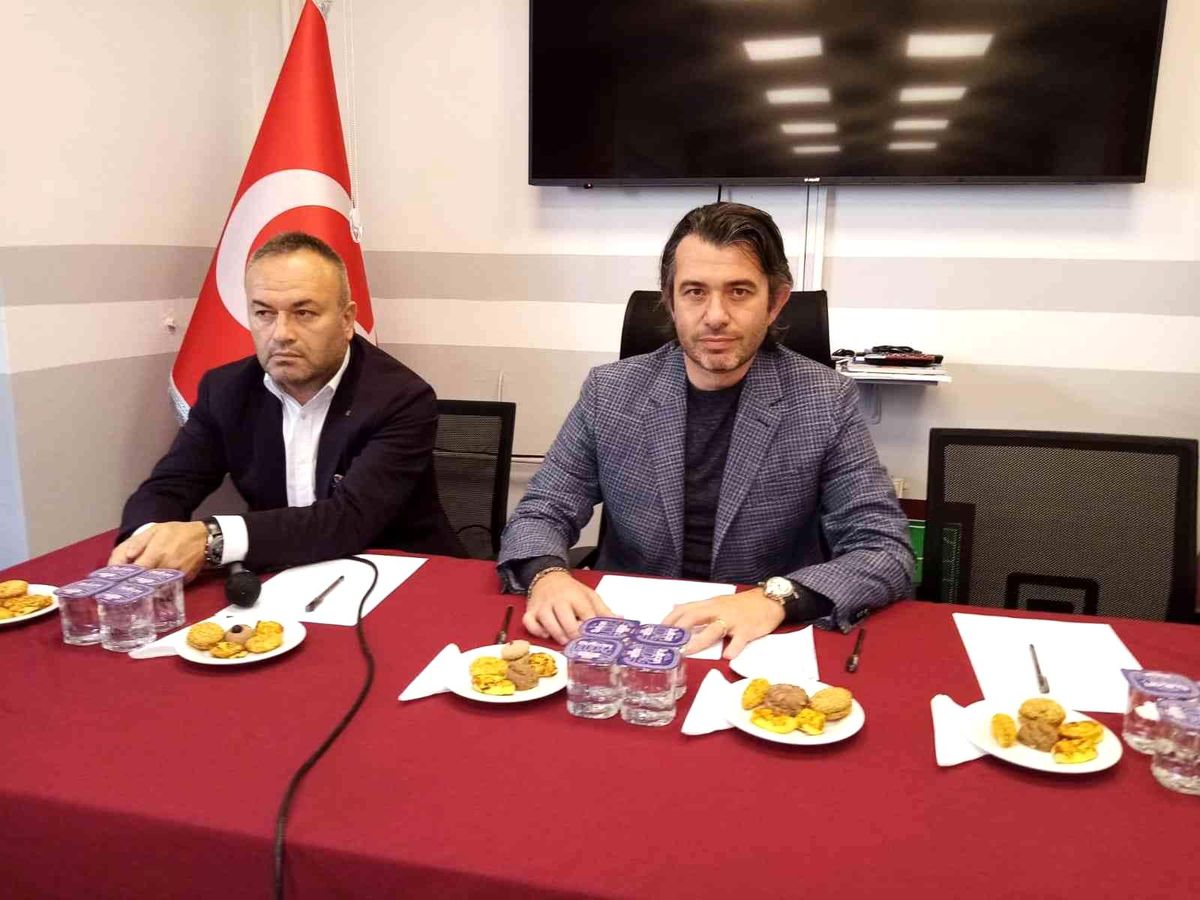 Bandırmaspor Başkanı Göçmez\'den taraftara \'Maça gelin\' çağrısı