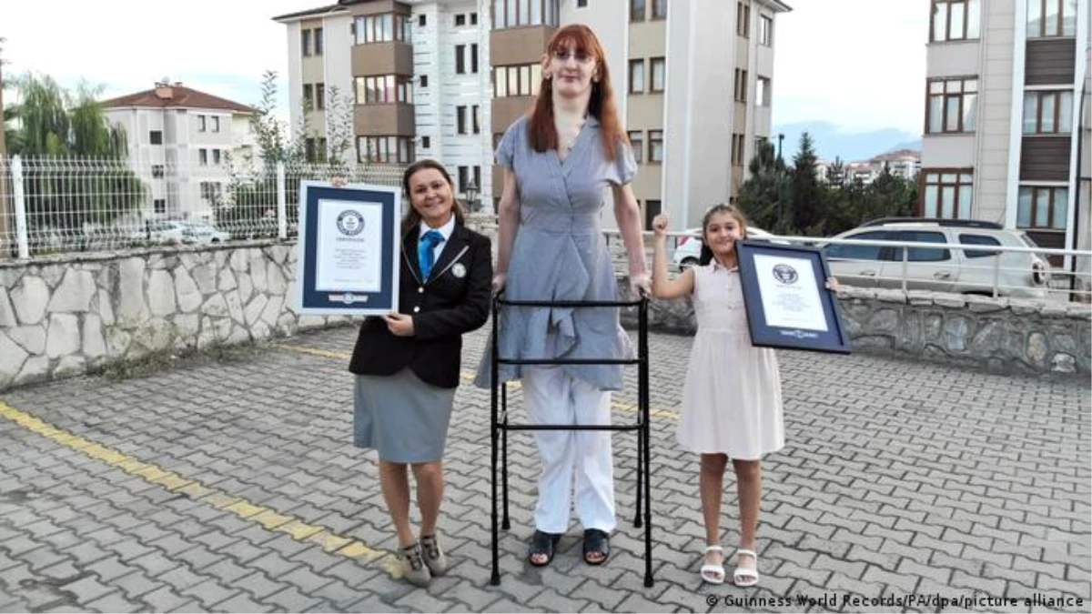 Dünyanın en uzun boylu kadını da Türk