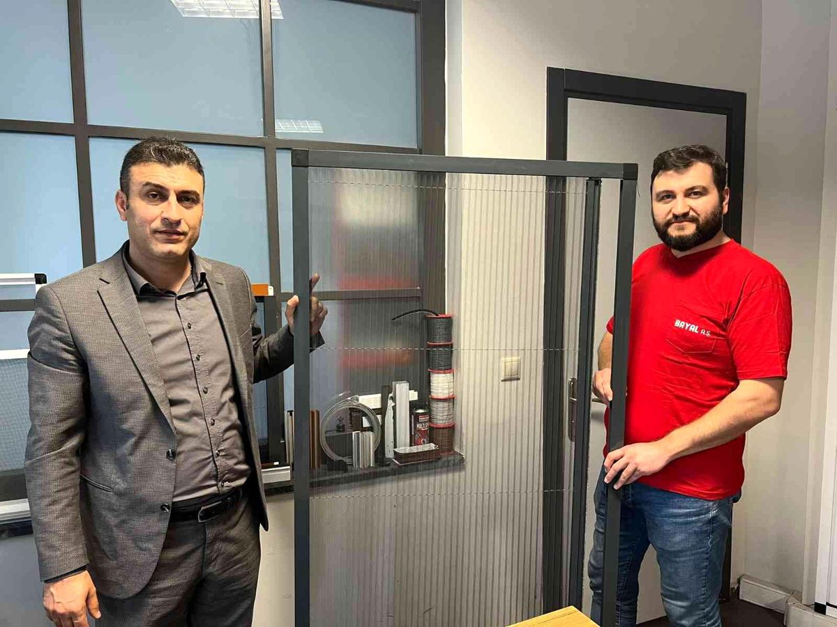Düşük sermaye ile gençlere girişimcilik fırsatı sunuyor