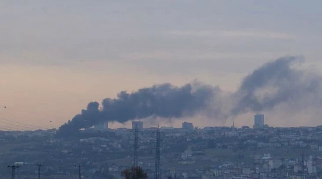 İstanbul, güne yangınla başladı! Geri Dönüşüm Tesisi cayır cayır yanıyor