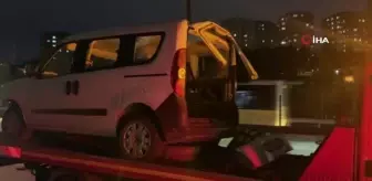 Kartal'da otomobil bariyerlere ok gibi saplandı