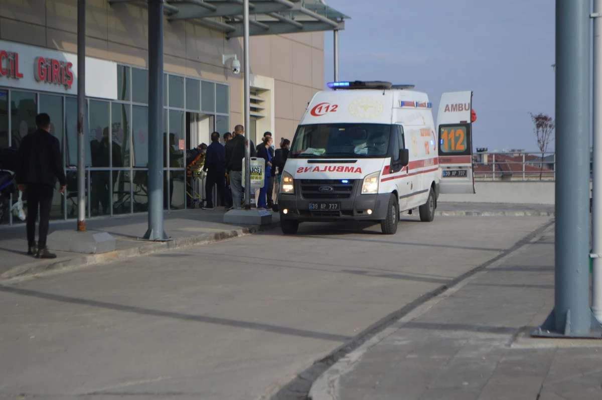 Kırklareli\'nde diyaliz hastalarını taşıyan minibüs devrildi, 7 kişi yaralandı