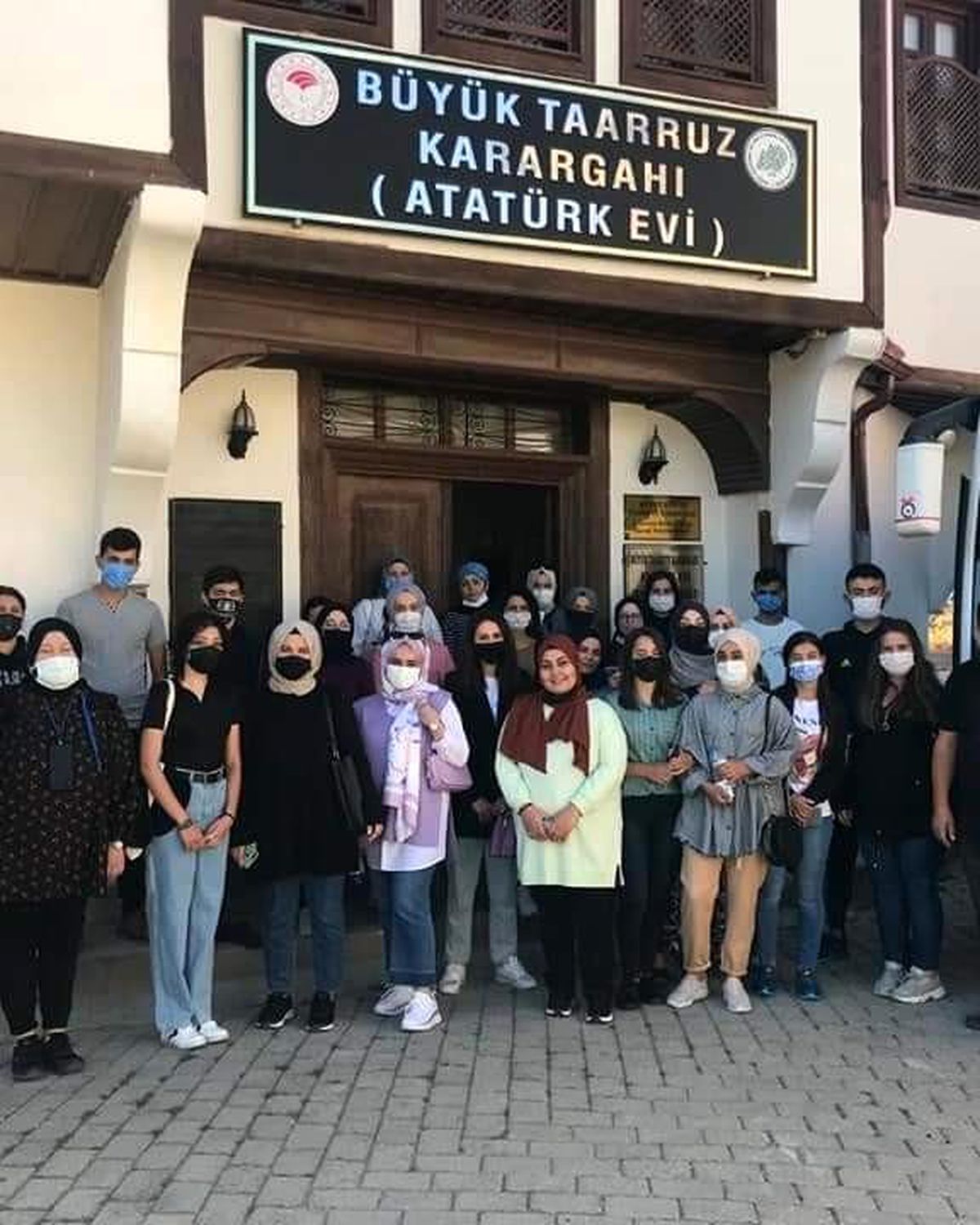 KYK öğrencilerini duygulandıran ziyaret