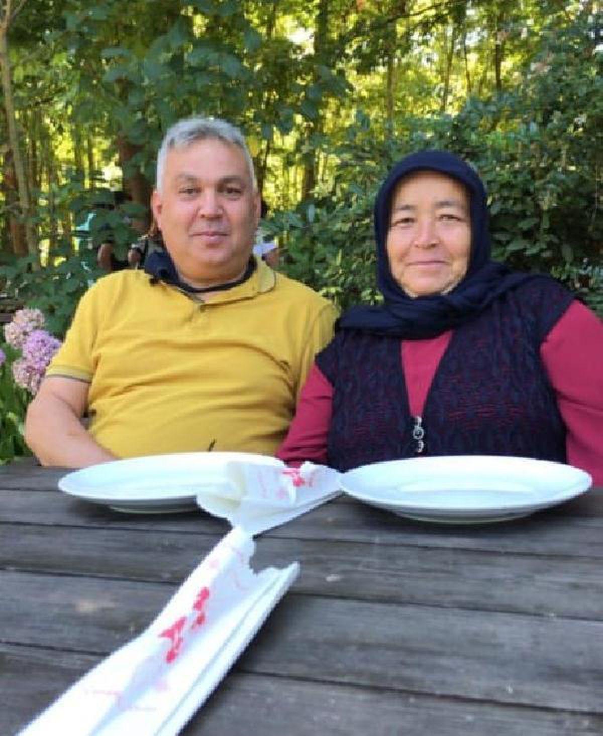 Mantardan zehirlenip öldü