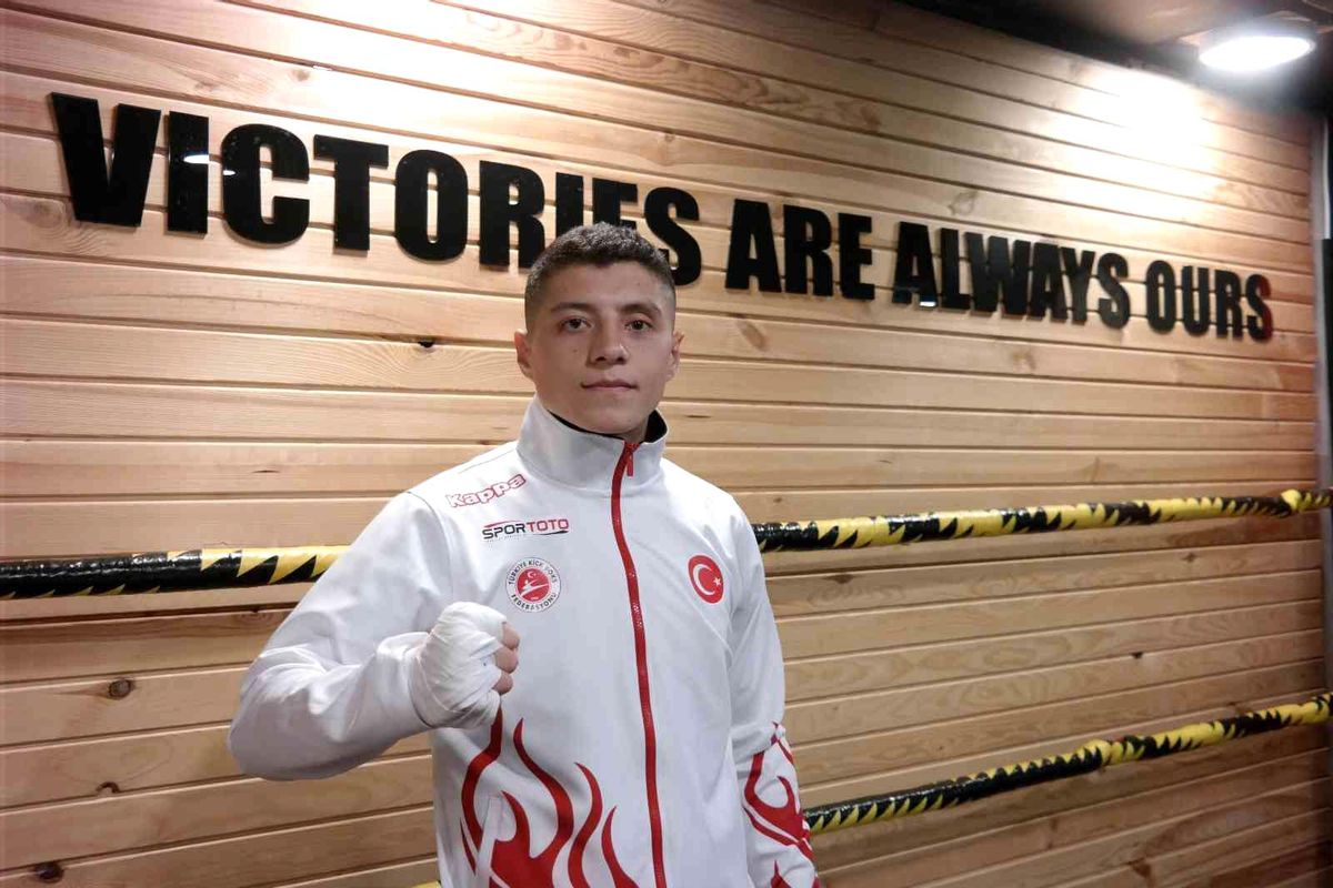 Milli sporcu İtalya\'da Türk bayrağını dalgalandırmak istiyor
