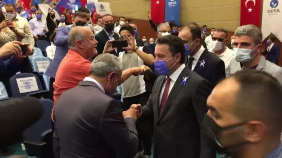 DEVA Partisi Genel Başkanı Ali Babacan, partisinin Mersin 1\'inci olağan kongresine katıldı