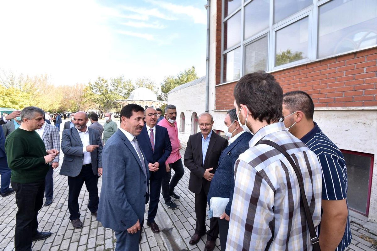 Hasan Kılca: "Hep birlikte şehrimizde sevgiyi büyütüyoruz"