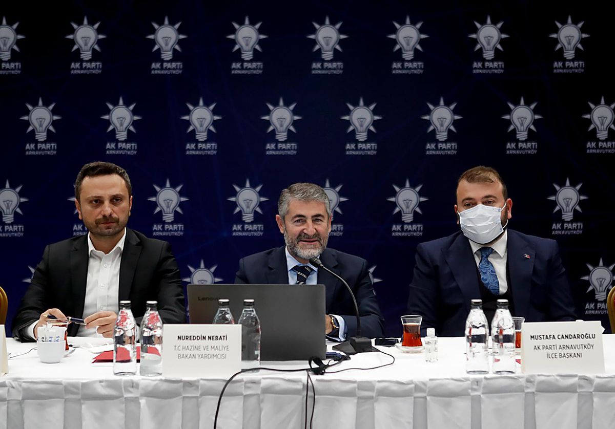 Hazine ve Maliye Bakan Yardımcısı Nebati, Arnavutköy\'deki iş insanlarıyla buluştu Açıklaması