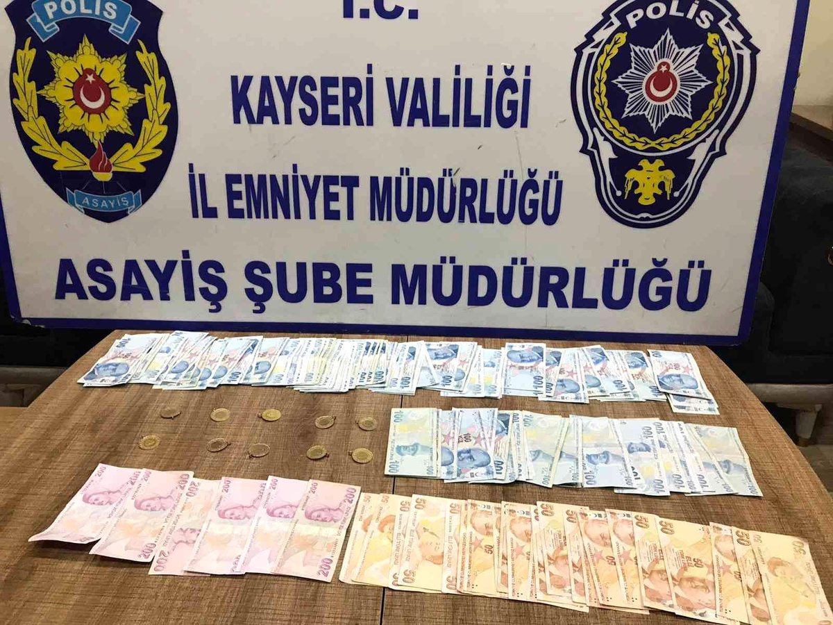 Son dakika haberleri: Kayseri polisi vatandaşların dolandırılmasını engelledi