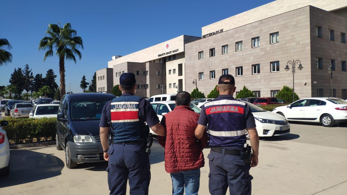 Osmaniye\'de 5 yıl kesinleşmiş hapis cezası bulunan hükümlü yakalandı