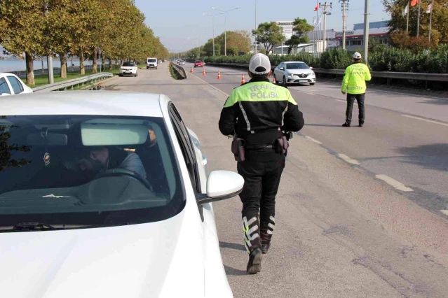 Polisi sürükleyen otomobil CHP'li başkan yardımcısının çıktı