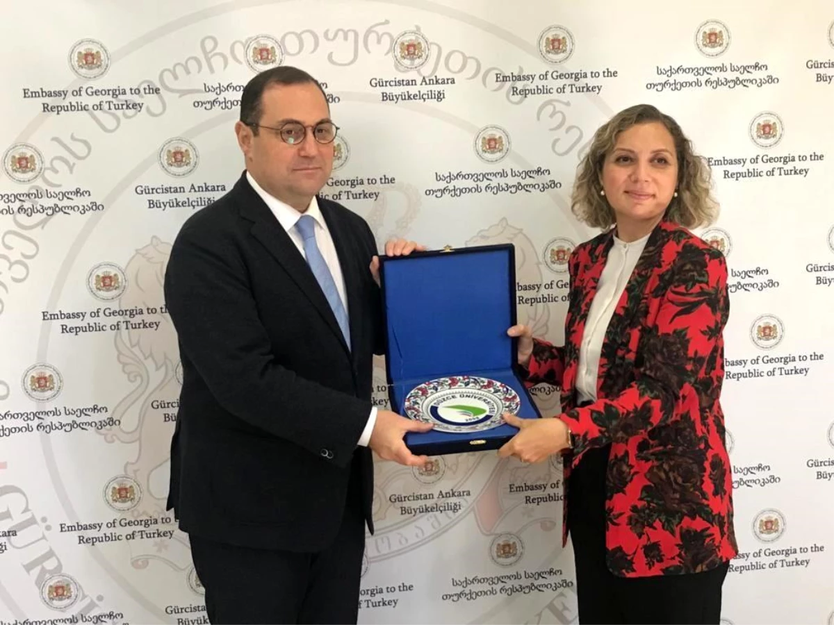 Rektör Çakar Gürcistan Büyükelçisi Janjgava\'yı ziyaret etti