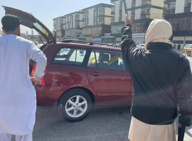 Son Dakika: Afganistan'da Şii topluluğa ait bir camiye bombalı saldırı düzenlendi: 30 ölü Son Dakika: Afganistan'da Şii topluluğa ait bir camiye bombalı saldırı düzenlendi: 30 ölü