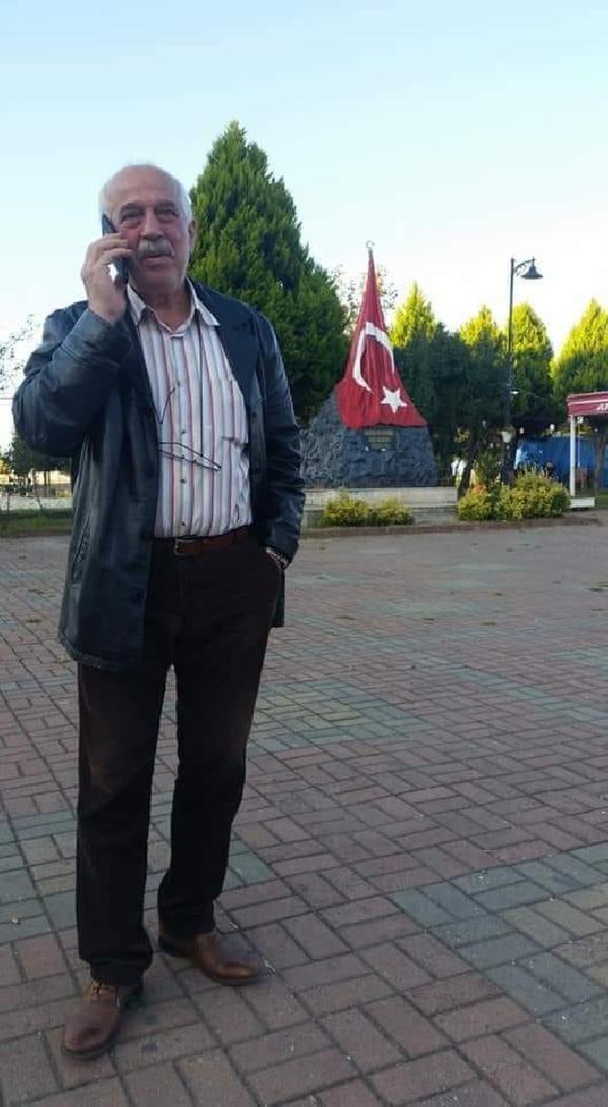 Tatmak için aldığı peynir parçası nefes borusuna kaçan emekli öğretmen öldü