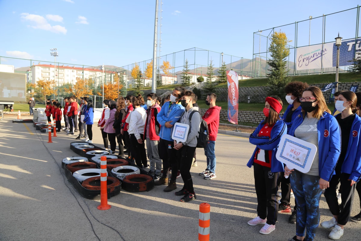 Tekerlekli Kızak Türkiye Şampiyonası, Erzurum\'da başladı