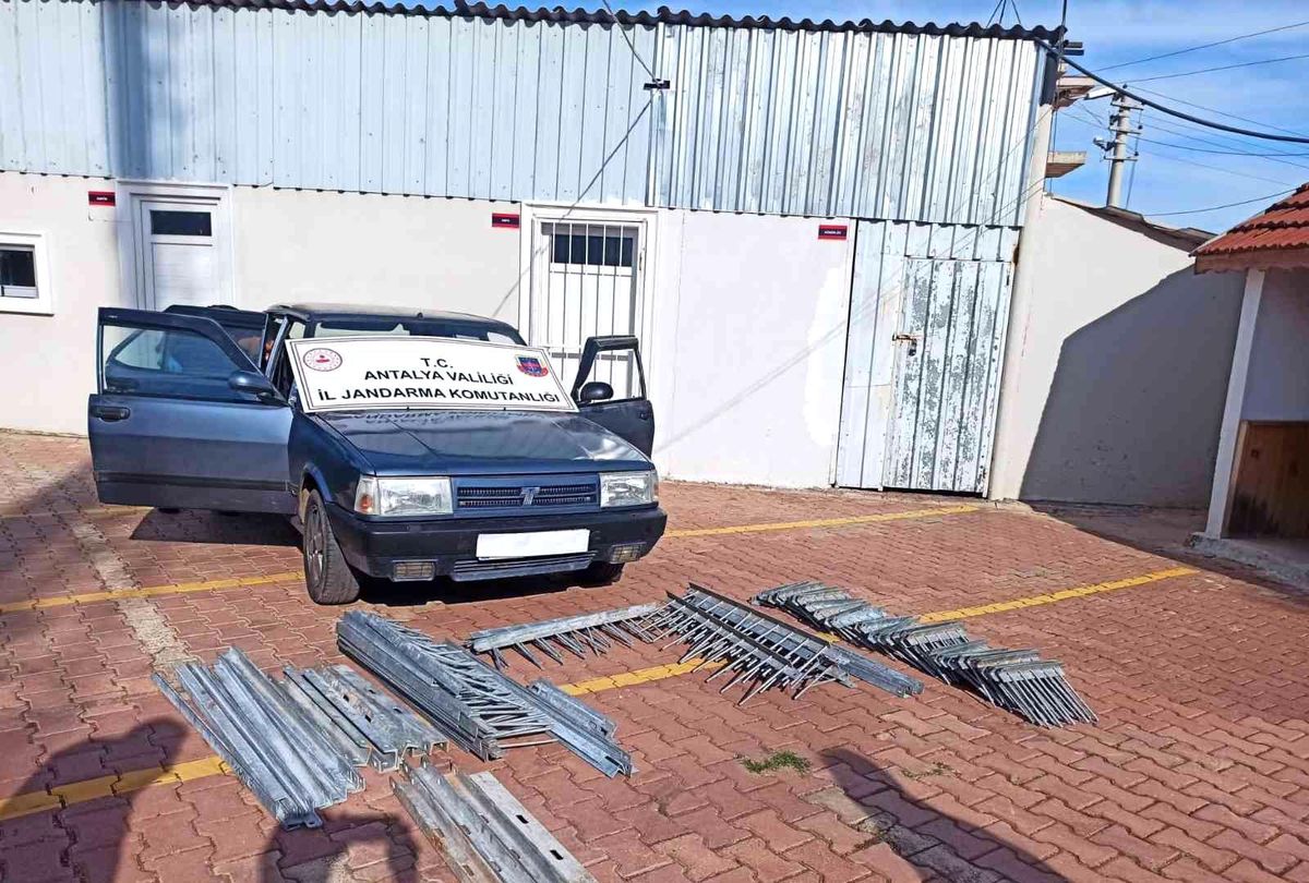 Demir hırsızı jandarma takibiyle yakalandı