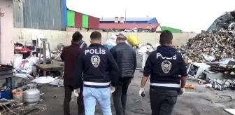 Hırsızların çaldığı kablo ve inşaat malzemelerini satın alan hurdacılar yakayı ele verdi